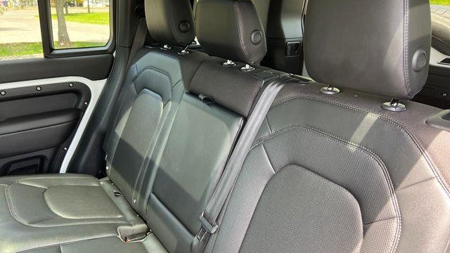 2025 Land Rover Defender 110 P300 S
