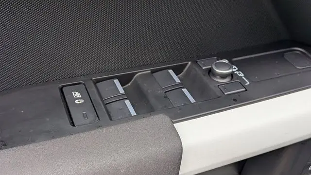 2023 Land Rover Defender 110 30th Anniversary Edition