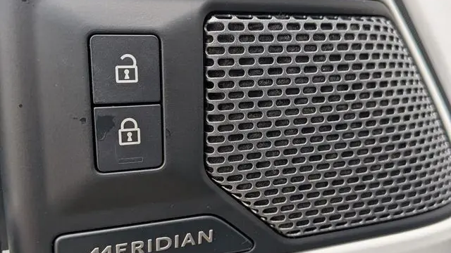 2023 Land Rover Defender 110 30th Anniversary Edition