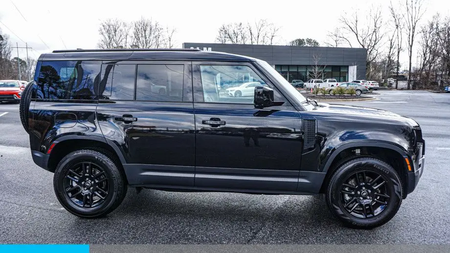 2025 Land Rover Defender 110 P300 S
