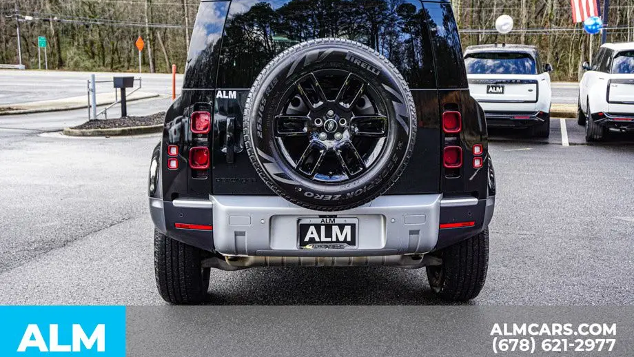 2025 Land Rover Defender 110 P300 S