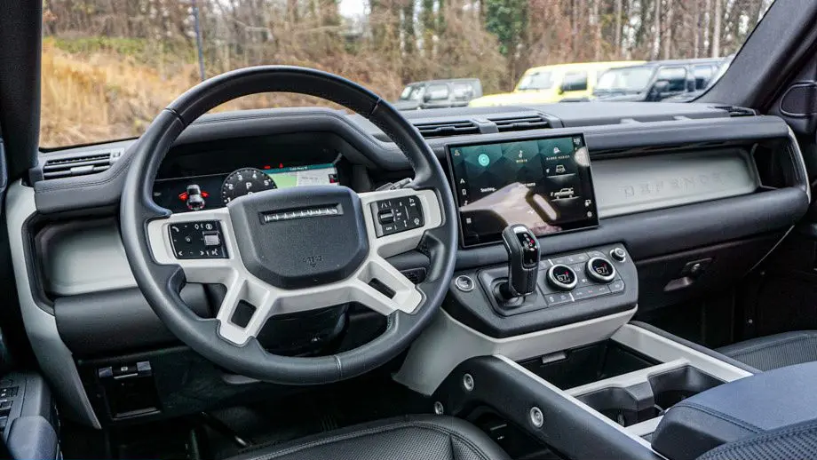 2025 Land Rover Defender 110 P300 S