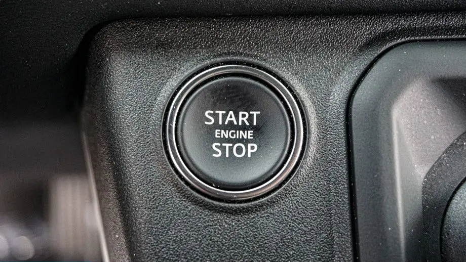 2025 Land Rover Defender 110 P300 S