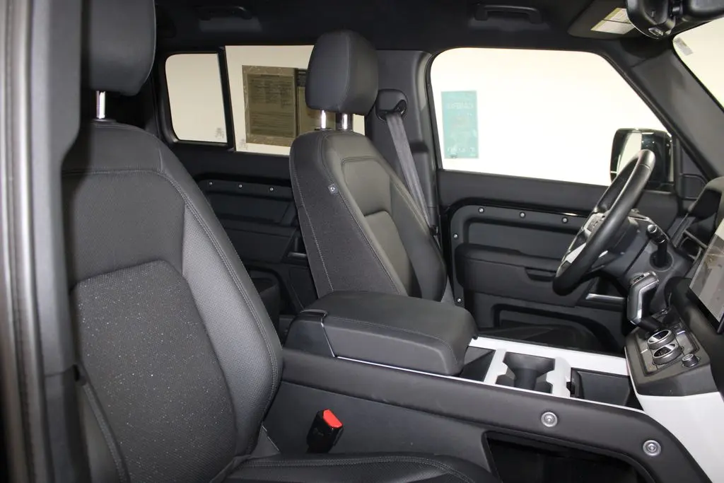 2025 Land Rover Defender - $49,948