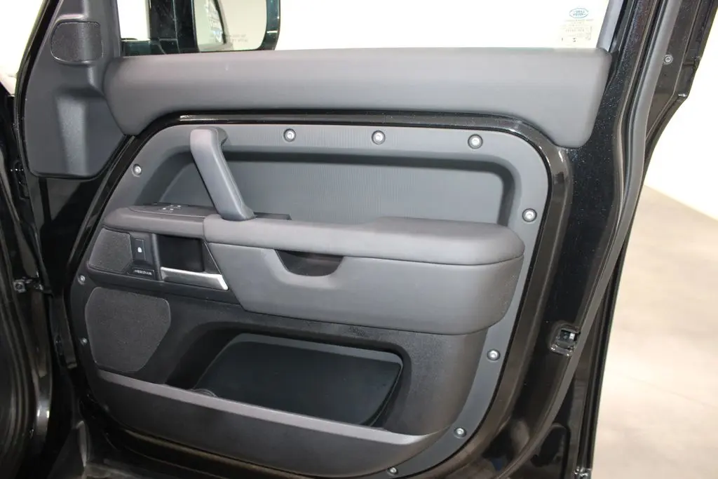 2025 Land Rover Defender - $49,948