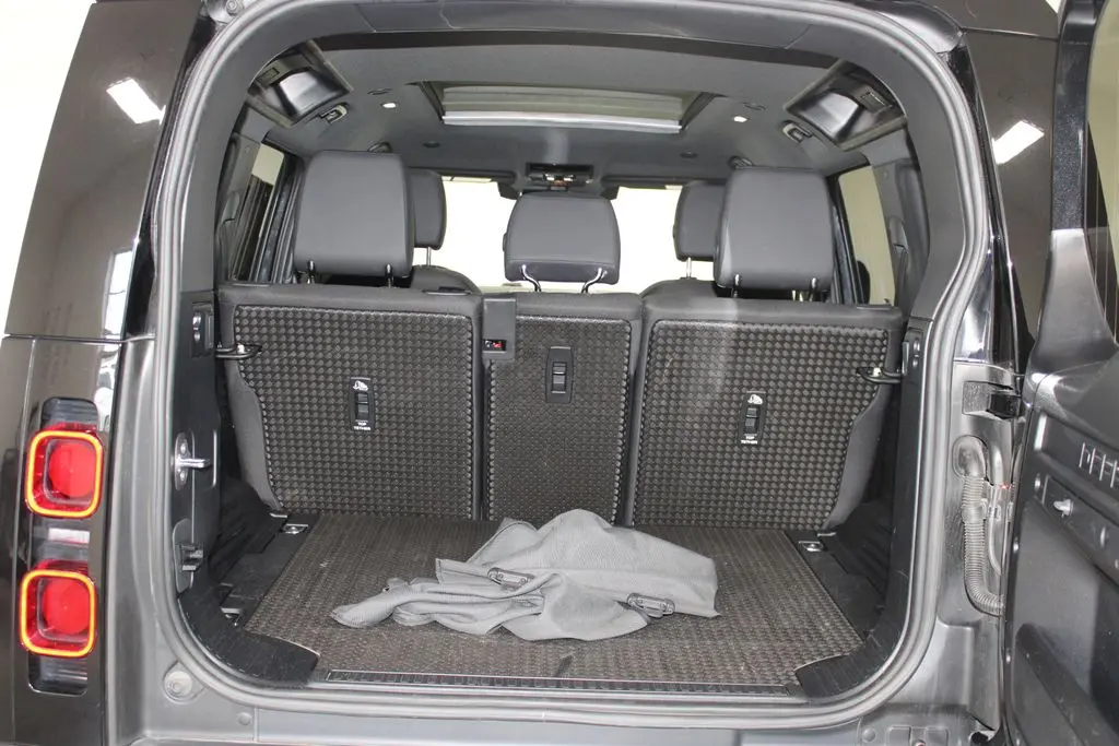2025 Land Rover Defender - $49,948
