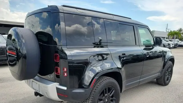 2020 Land Rover Defender 110 S