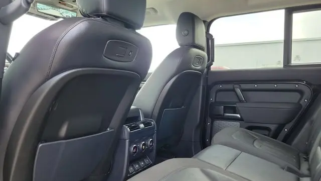 2020 Land Rover Defender 110 S