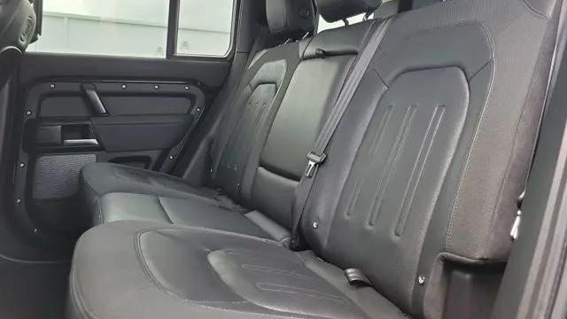 2020 Land Rover Defender 110 S