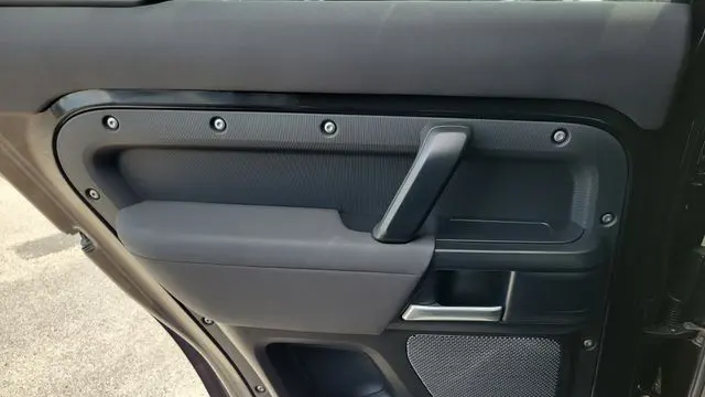 2020 Land Rover Defender 110 S