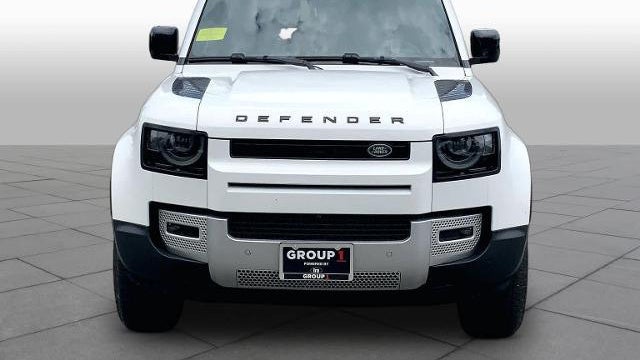 2025 Land Rover Defender 110 P300 S