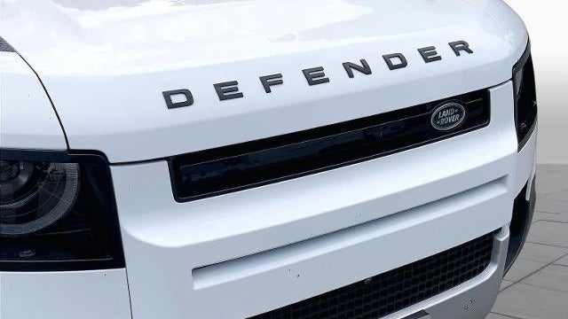 2025 Land Rover Defender 110 P300 S