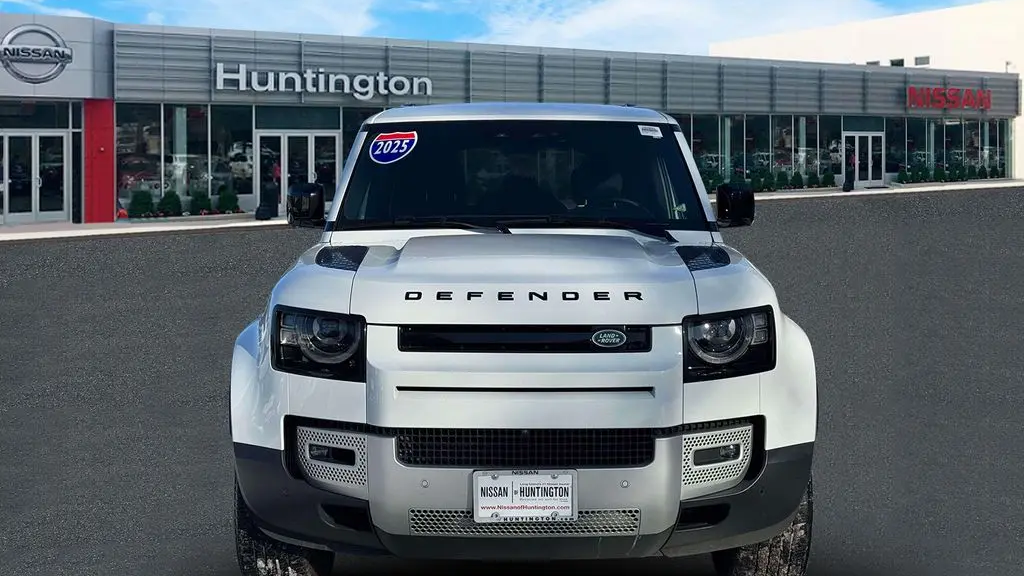 2025 Land Rover Defender 110 P300 S