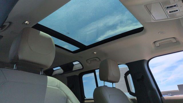 2022 Land Rover Defender 110 S