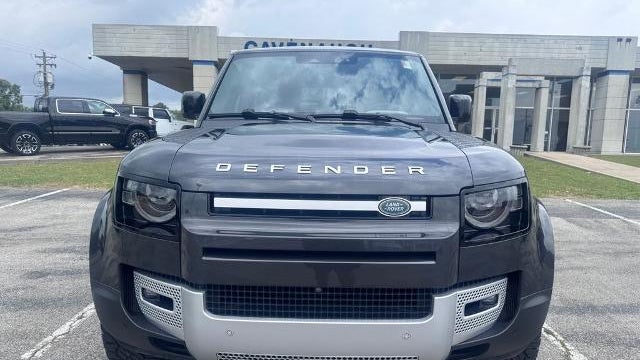 2022 Land Rover Defender 110 S