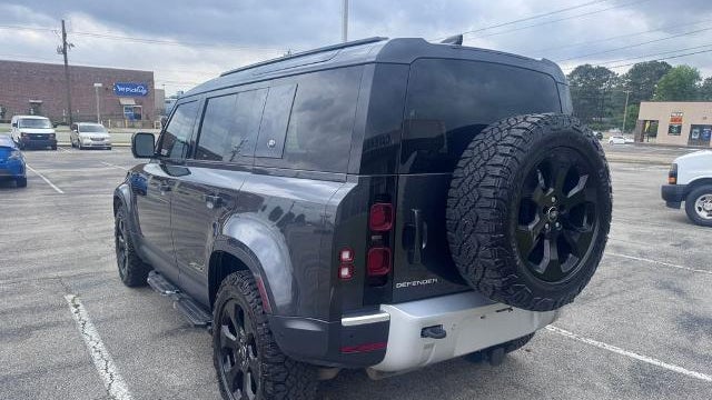 2022 Land Rover Defender 110 S
