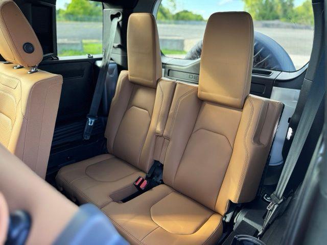 2023 Land Rover Defender - $39,997