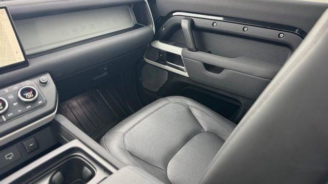 2023 Land Rover Defender 130 S