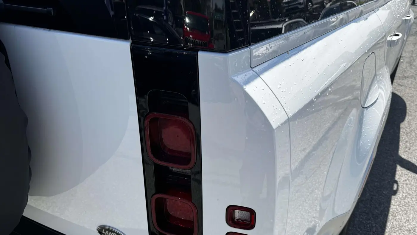 2023 Land Rover Defender 130 S