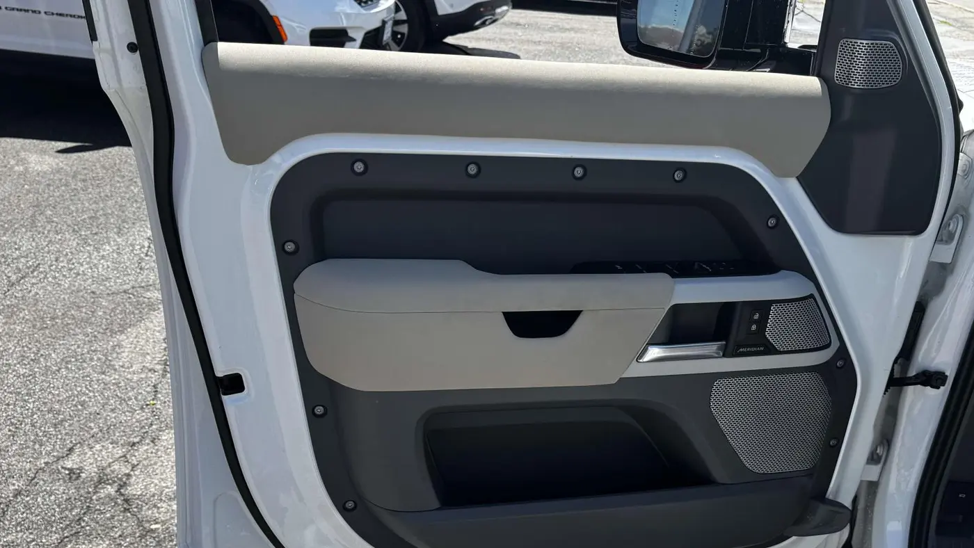 2023 Land Rover Defender 130 S