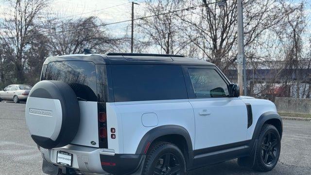 2023 Land Rover Defender 90 SE