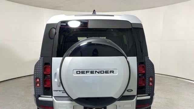2020 Land Rover Defender 110 SE