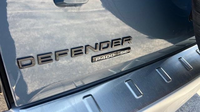 2020 Land Rover Defender 110 SE