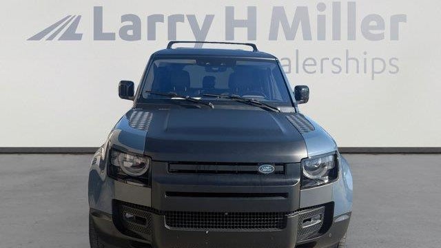 2020 Land Rover Defender 110 SE