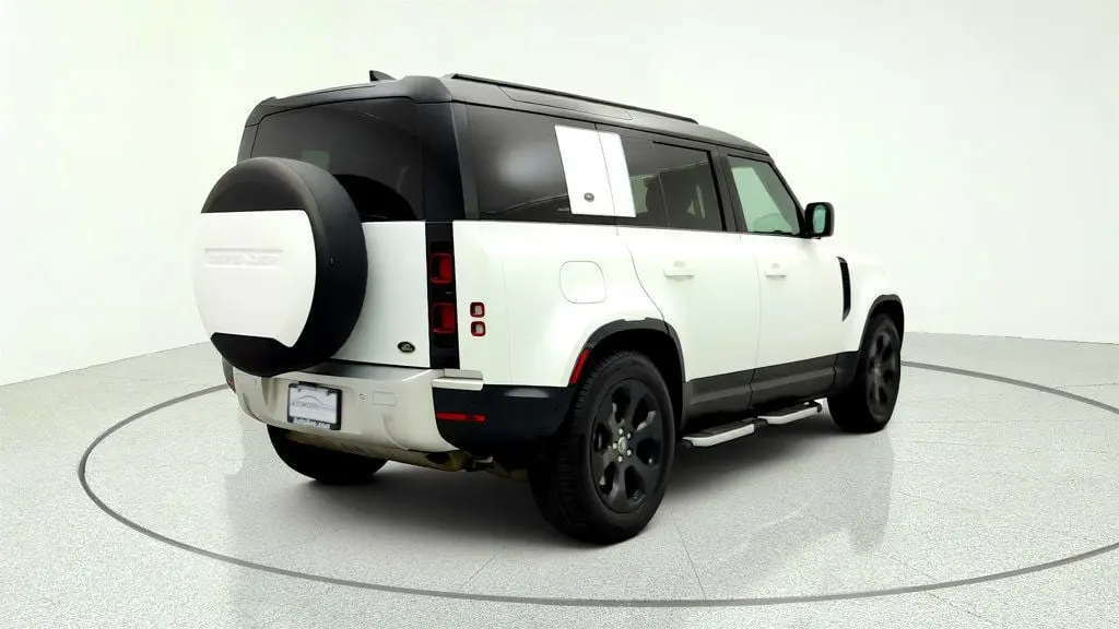 2020 Land Rover Defender 110 SE