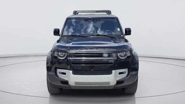 2020 Land Rover Defender 110 SE