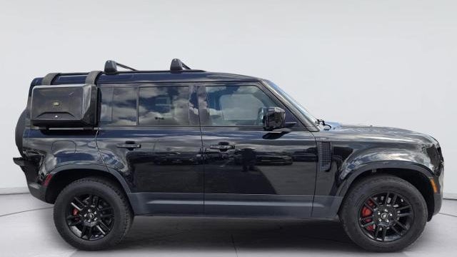 2020 Land Rover Defender 110 SE