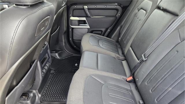2020 Land Rover Defender 110 SE