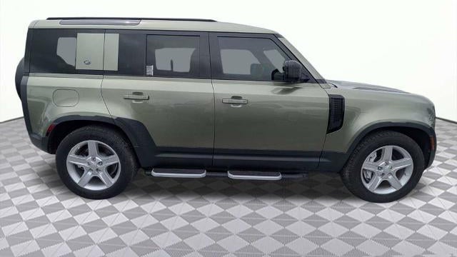2020 Land Rover Defender 110 SE