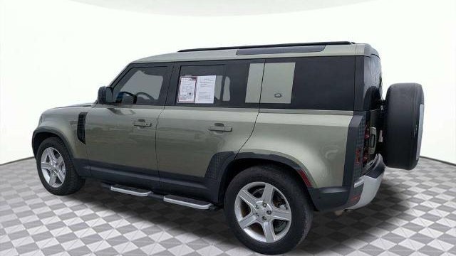 2020 Land Rover Defender 110 SE