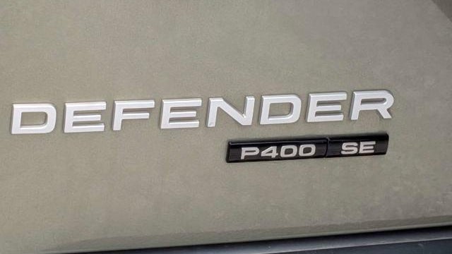 2020 Land Rover Defender 110 SE