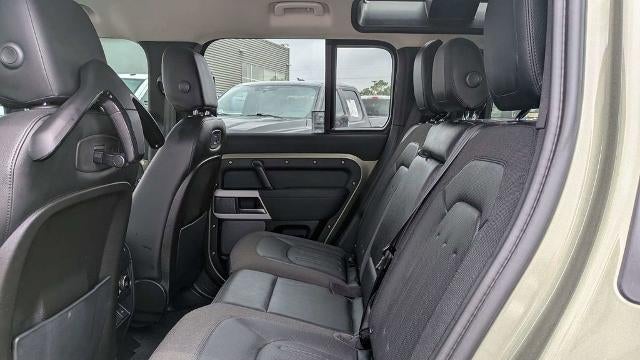 2020 Land Rover Defender 110 SE