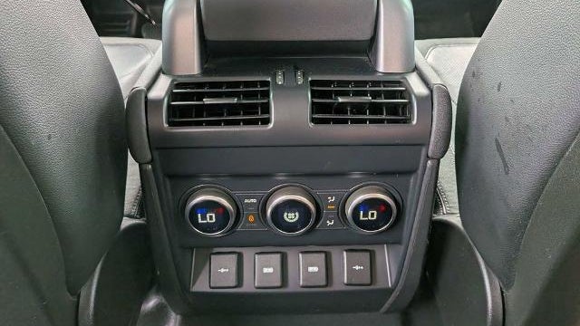 2020 Land Rover Defender 110 SE