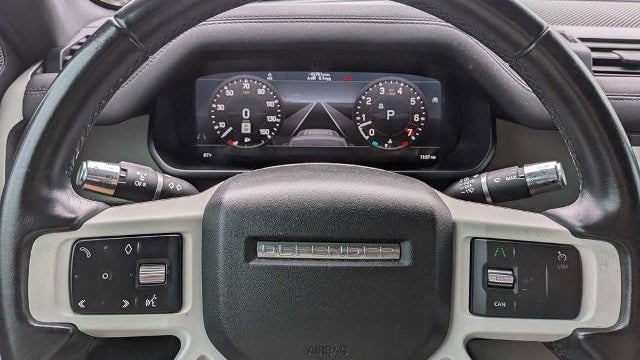 2020 Land Rover Defender 110 SE