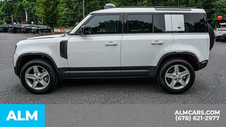 2022 Land Rover Defender 110 SE