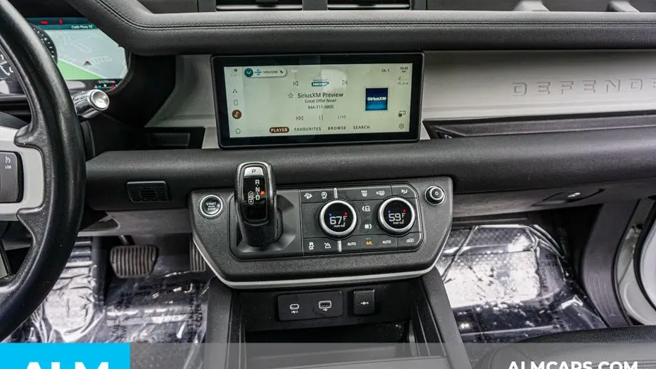 2022 Land Rover Defender 110 SE