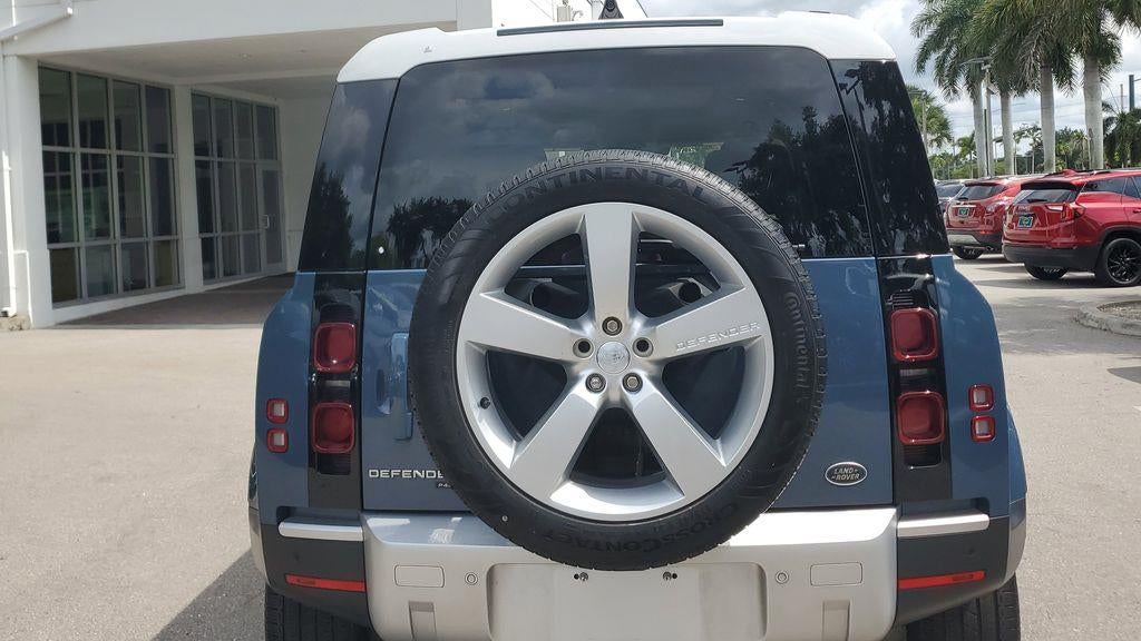 2022 Land Rover Defender 110 SE