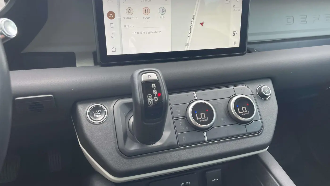 2020 Land Rover Defender 110 SE
