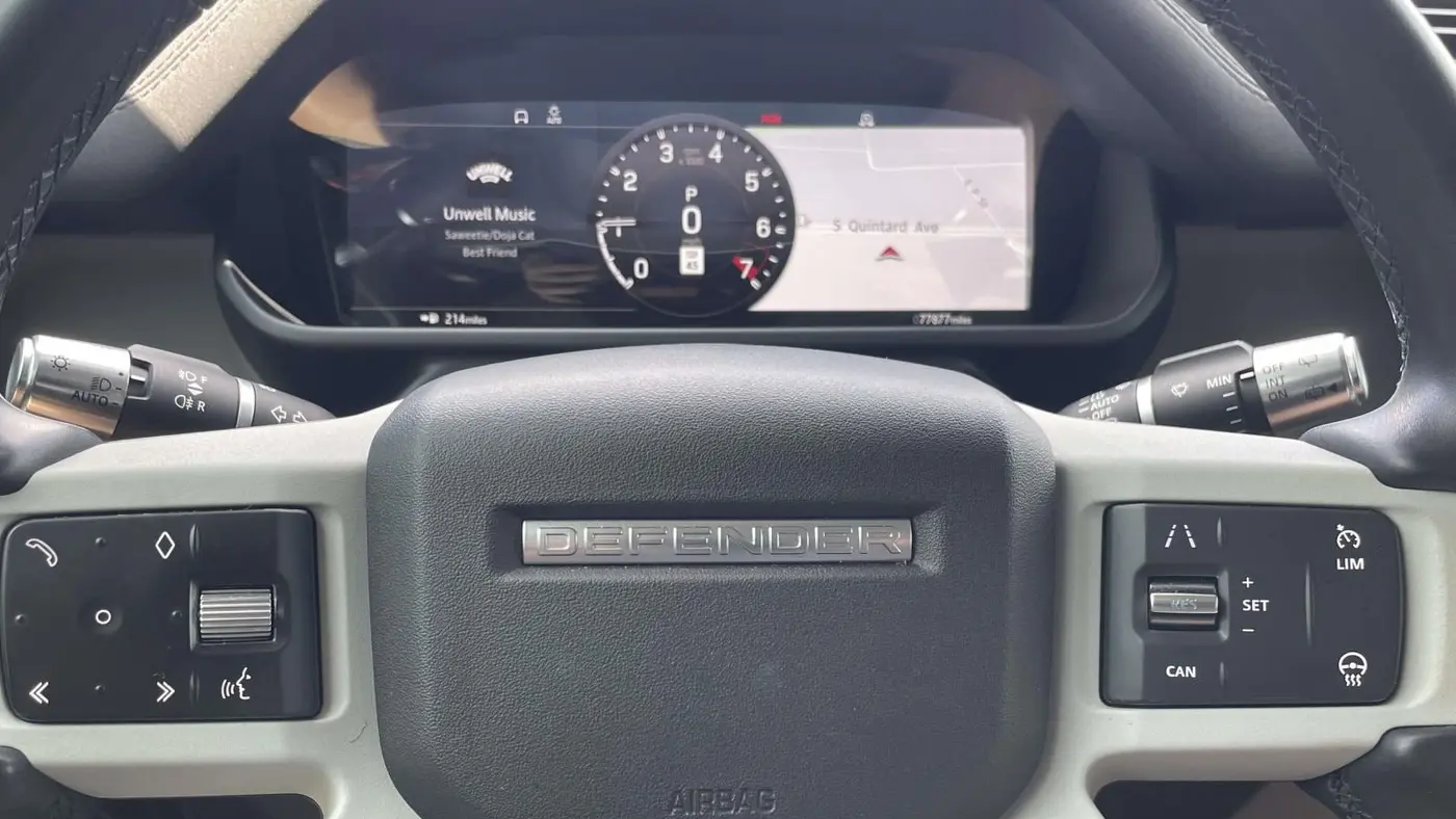 2020 Land Rover Defender 110 SE