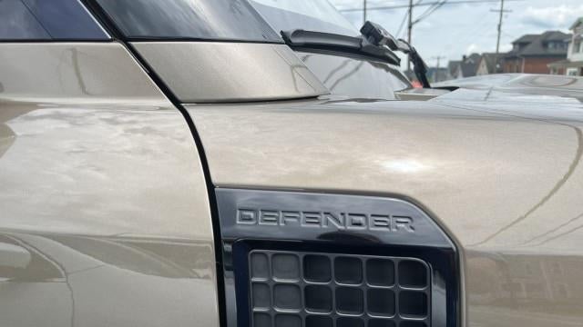 2020 Land Rover Defender 110 SE