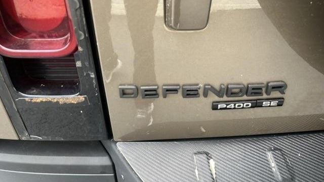2020 Land Rover Defender 110 SE