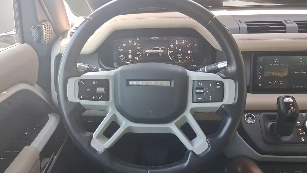 2020 Land Rover Defender 110 SE