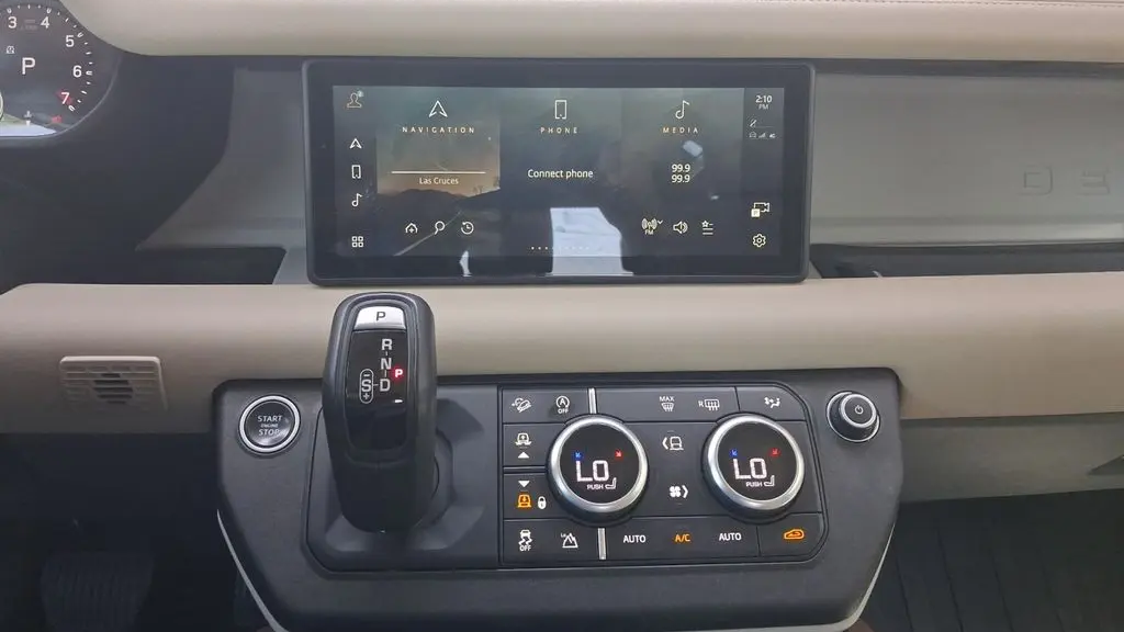 2020 Land Rover Defender 110 SE