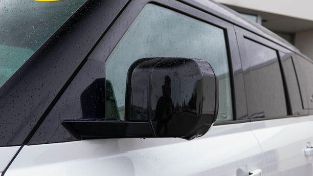 2023 Land Rover Defender 110 SE