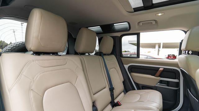2023 Land Rover Defender 110 SE