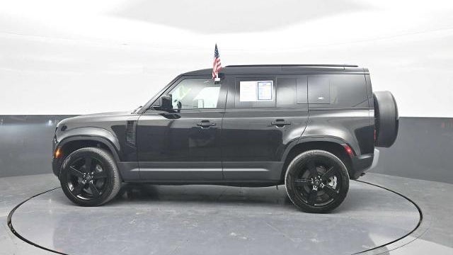 2023 Land Rover Defender 110 SE